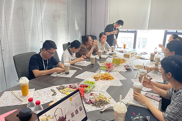 Mate Solar team afternoon tea party was successfully held ‌
