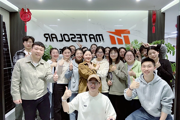 Vibrant team, humanized management - Mate Solar team's daily gatherings, group photos and in-depth learning in daily work