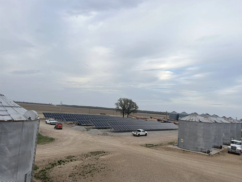 Installation d'un système de production d'électricité photovoltaïque au sol de 232 kW aux États-Unis
